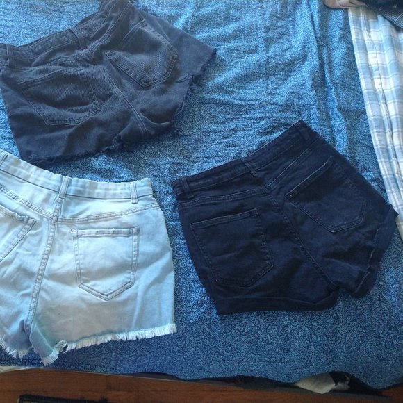 Denim shorts - Picture 2 of 2